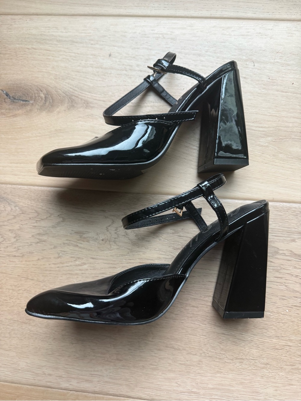 Cape Robbin Mable Black Patent Block Heel Ankle-Strap Pumps square toe - Picture 7 of 10